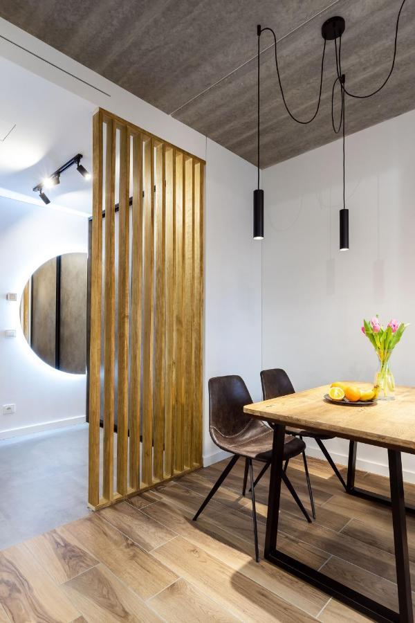 City Center Sanctuary Modern Business-Class Studio With Free Parking In The Heart Of Vilnius Exterior photo