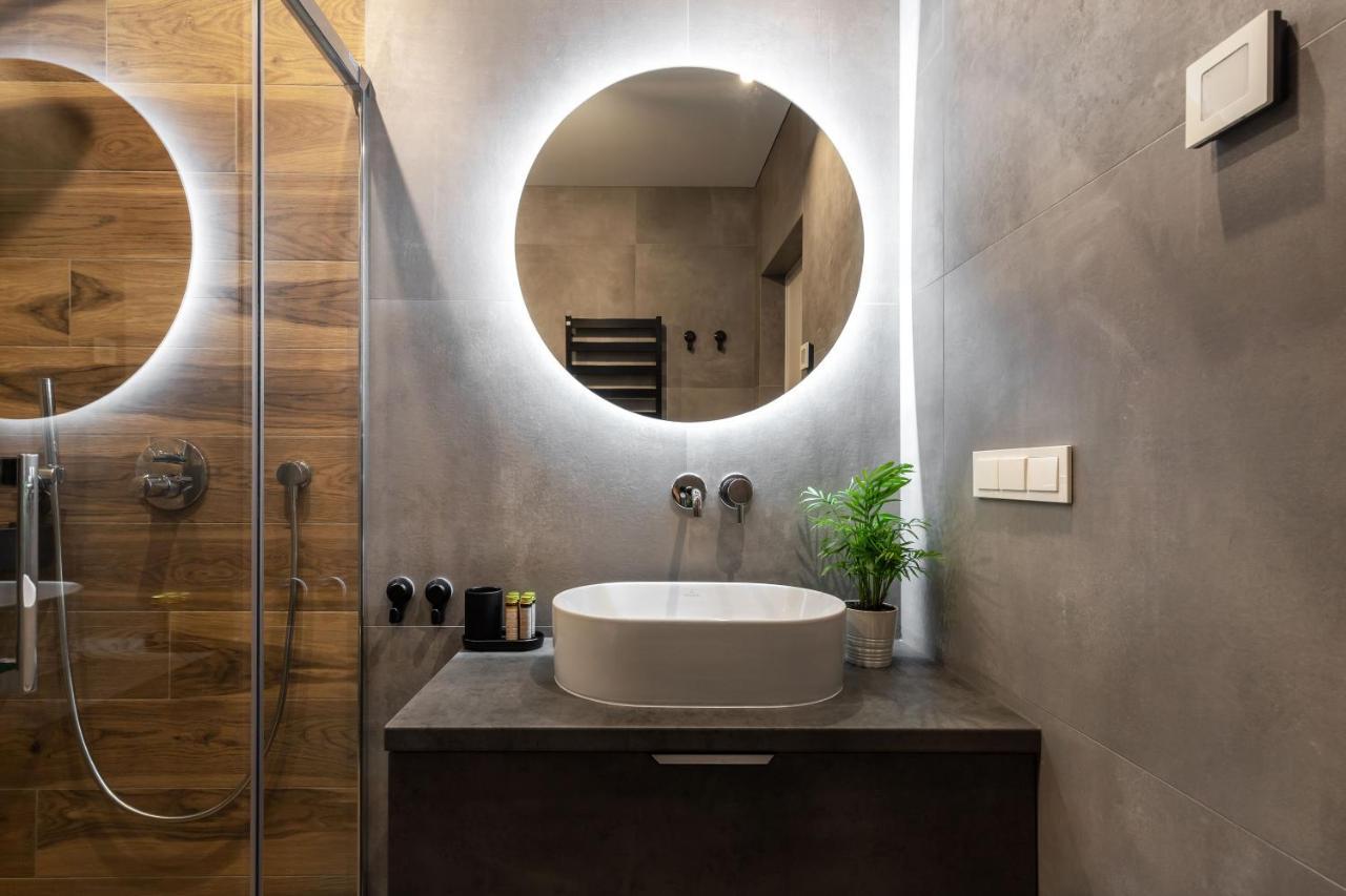 City Center Sanctuary Modern Business-Class Studio With Free Parking In The Heart Of Vilnius Exterior photo