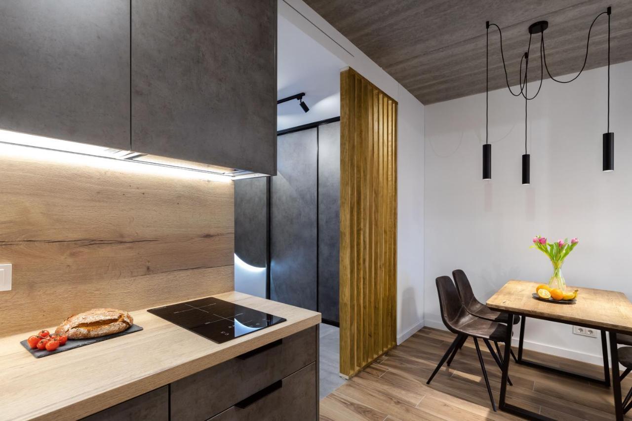City Center Sanctuary Modern Business-Class Studio With Free Parking In The Heart Of Vilnius Exterior photo