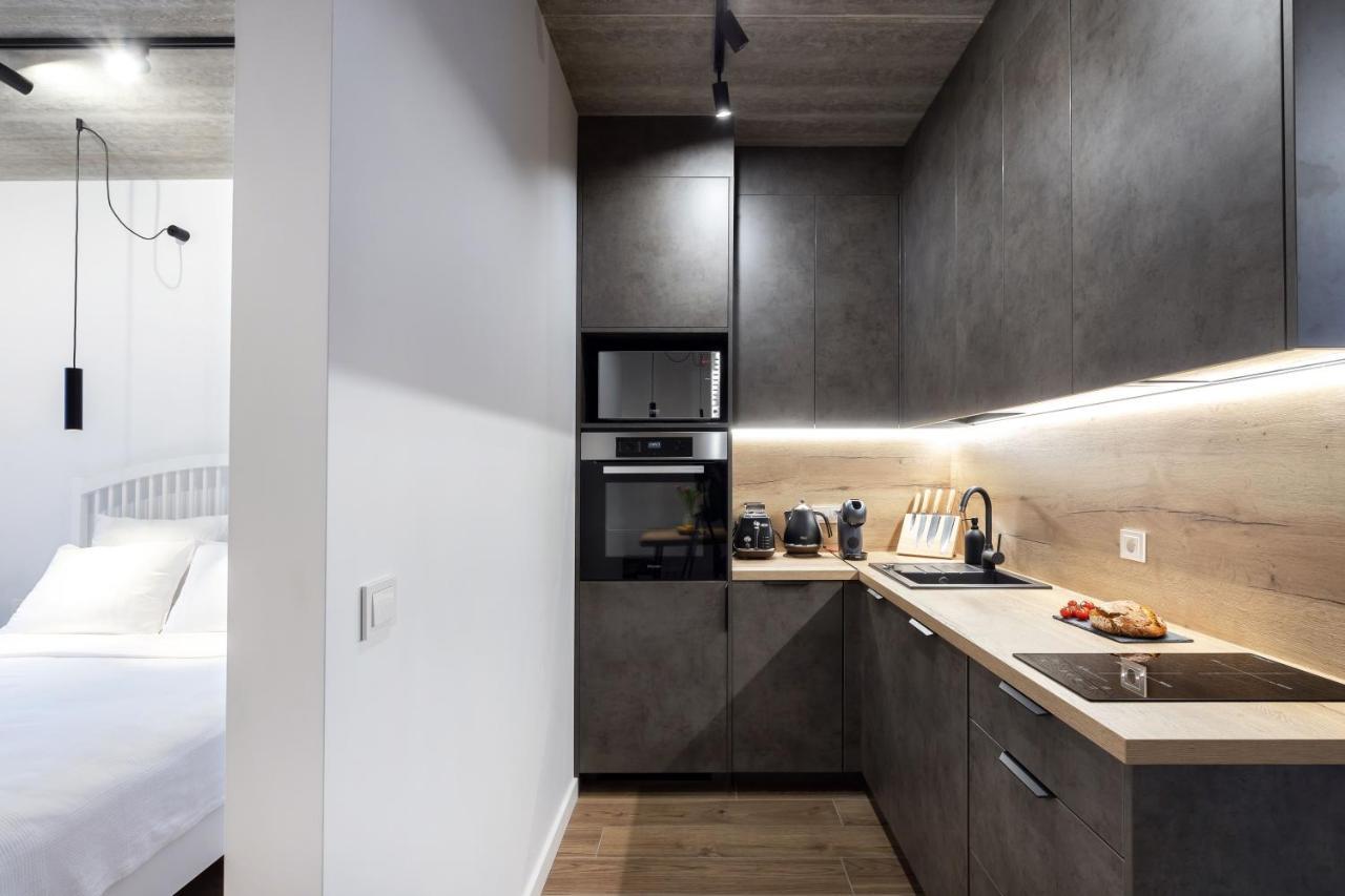 City Center Sanctuary Modern Business-Class Studio With Free Parking In The Heart Of Vilnius Exterior photo